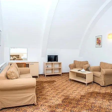 Aseltur בית הארחה