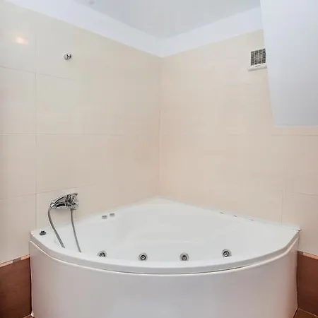 בית הארחה Aseltur