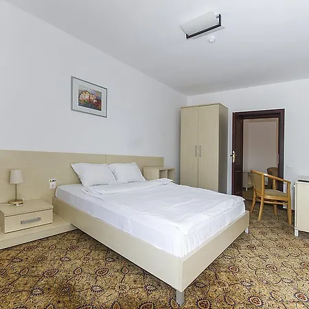 בית הארחה Aseltur בראשוב